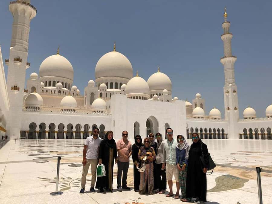 Abu Dhabi Mosque & Sea World Tour from Dubai - Key points to know before booking
