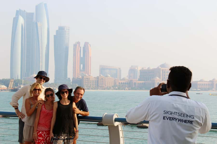 Abu Dhabi Mosque & Sea World Tour from Dubai - Sheikh Zayed Mosque: one hour beneath the white domes