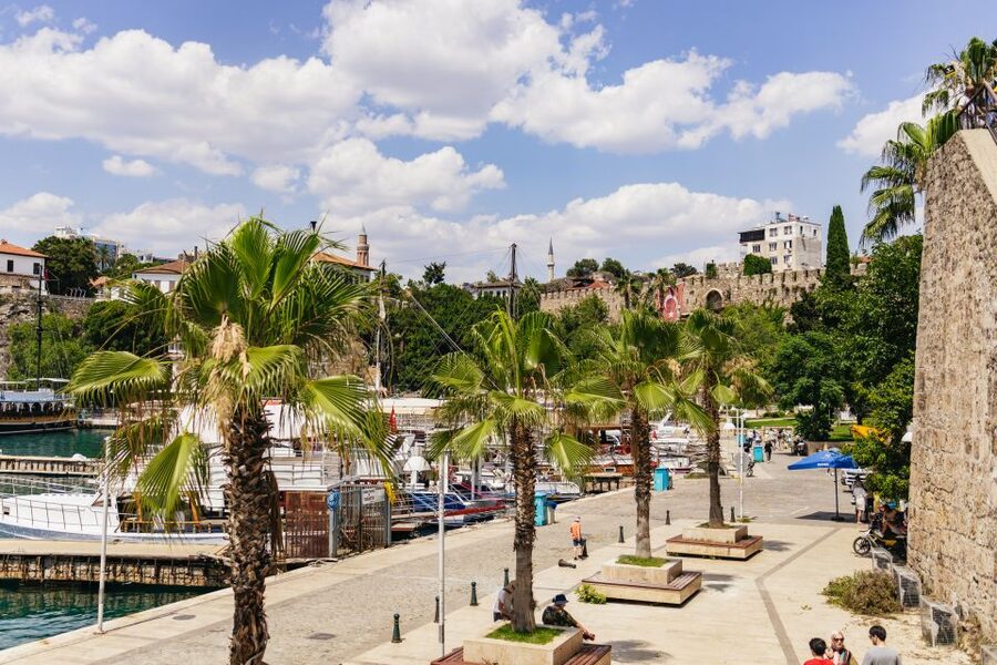 Antalya: Old Town with Aquarium or Cable Car & Waterfalls - Lunch in Konyaaltı keeps the day moving