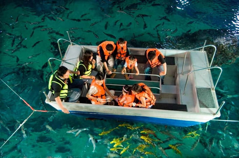 Bangkok: SEA LIFE Bangkok Ocean World Entry Ticket - A large aquarium below Siam Paragon