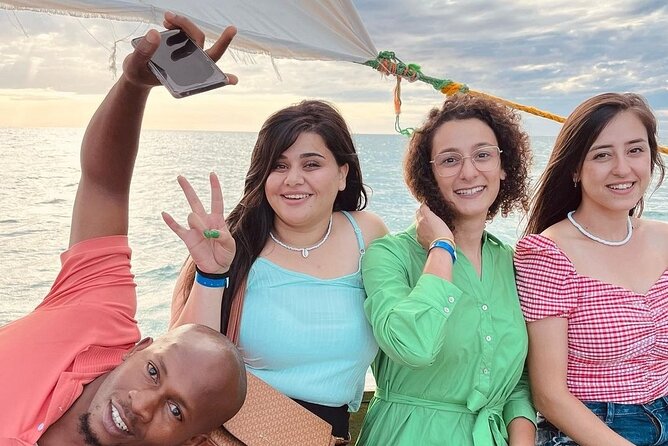 Baraka Aquarium and Dolphin Sightseeing with Sunset Cruise - Practical details to sort out before booking