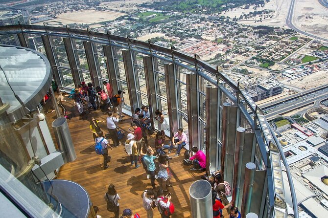 Burj Khalifa At The Top & Underwater Zoo Aquarium with Transfer - Why the private transfer matters