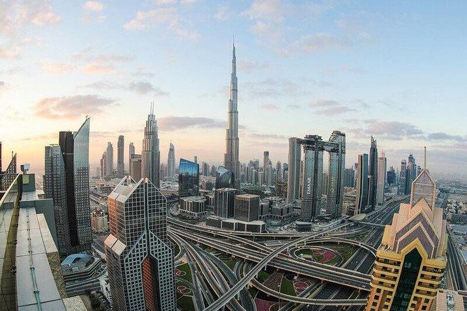 Burj Khalifa, Dubai Aquarium & UWZ with Penguin Cove Tickets - Who will enjoy this most?