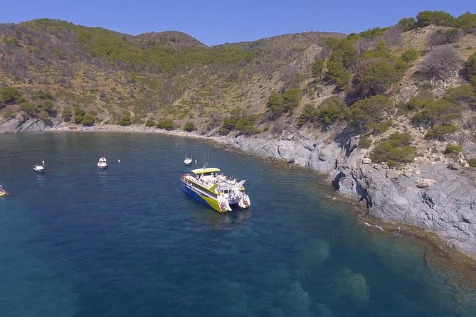 Cala Murtra: Immerse yourself in the beauty of an underwater world - A boat ride with mixed comfort levels