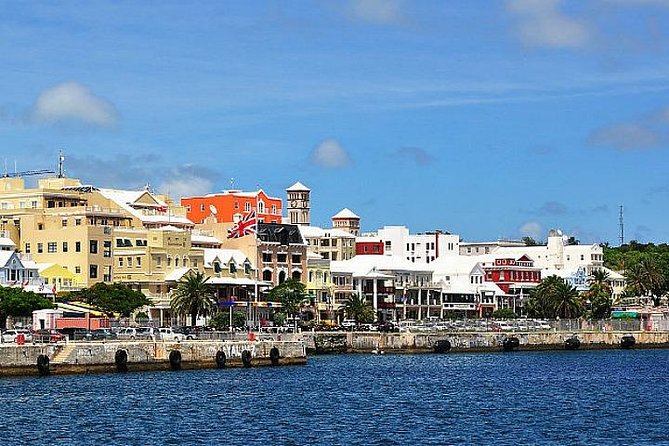 Crystal Caves, Aquarium, City of Hamilton and Ferry - Key points to know before you book