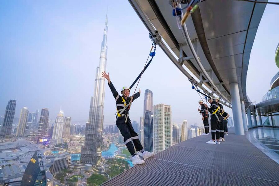 Dubai Iconic Burj Khalifa + Aquarium + Sky Views Ticket - Who will enjoy this combination most