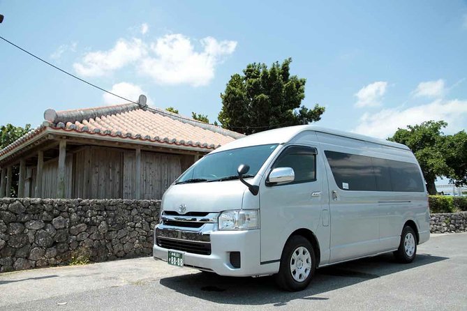 Explore Okinawa (Naha, Churaumi Aquarium) using Private Hiace Van - Churaumi Aquarium and its enormous whale shark tank