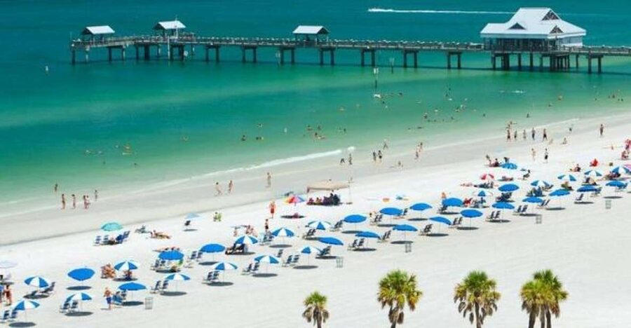 From Orlando: Clearwater Beach and Marine Aquarium Admission - A 12-hour schedule is useful, but not light