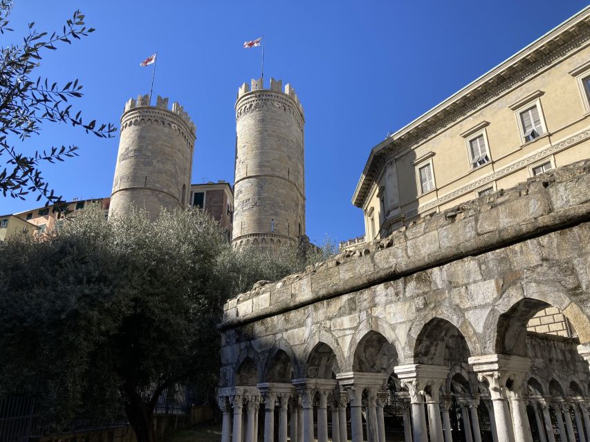 Genoa: Aquarium & Christopher Columbus' House Entry Tickets - Why this pairing works in Genoa