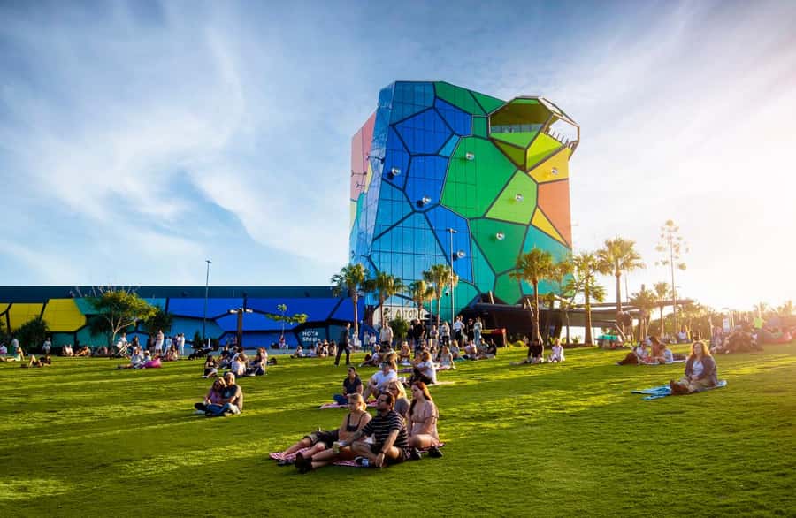 Gold Coast: Sea World Cruise & Entry Combo Ticket - Seven hours inside Sea World