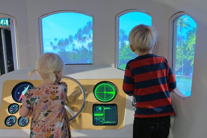 Gothenburg Universeum Ticket - Aquarium, Science, Wildlife, Zoo - A trip to the moon without leaving the building