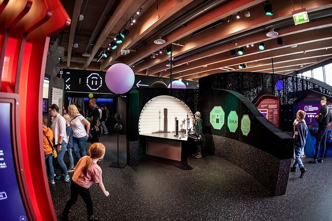 Gothenburg Universeum Ticket - Aquarium, Science, Wildlife, Zoo - From laboratory experiments to the human heart