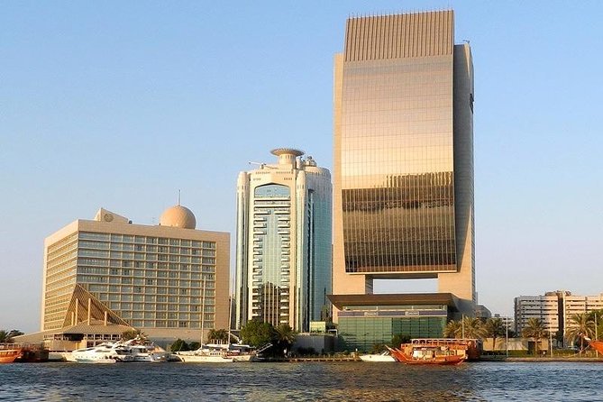 Half Day Dubai City Tour & visit to Dubai Aquarium Underwater Zoo - Burj Khalifa and the world’s tallest tower