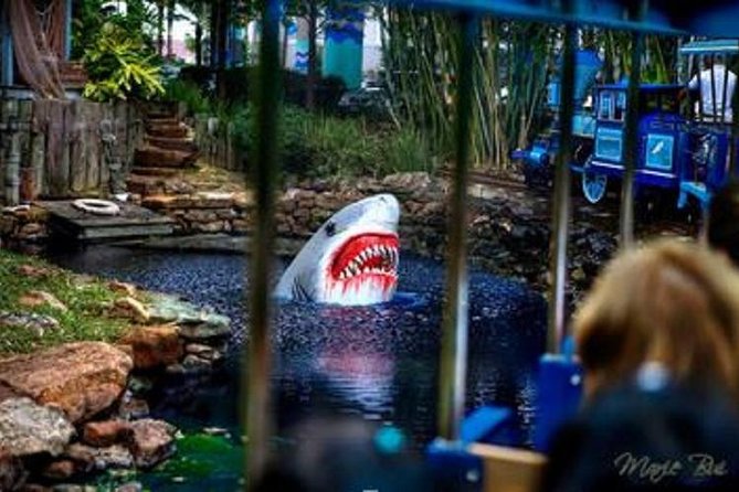 Houston City Tour and Downtown Aquarium All Rides Pass - What you get at Downtown Aquarium