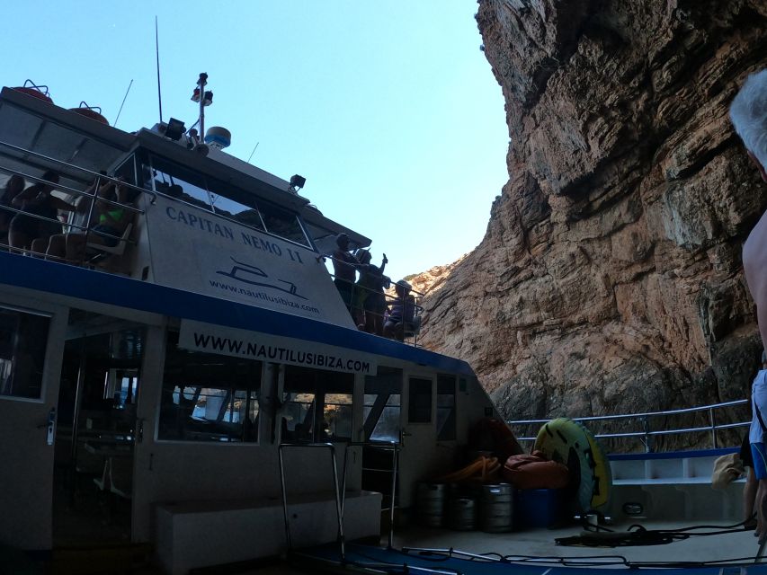 Ibiza: Boat Trip to Margaritas Islands and Aquarium Ticket - Swimming near Ses Balandres and Ses Margalides