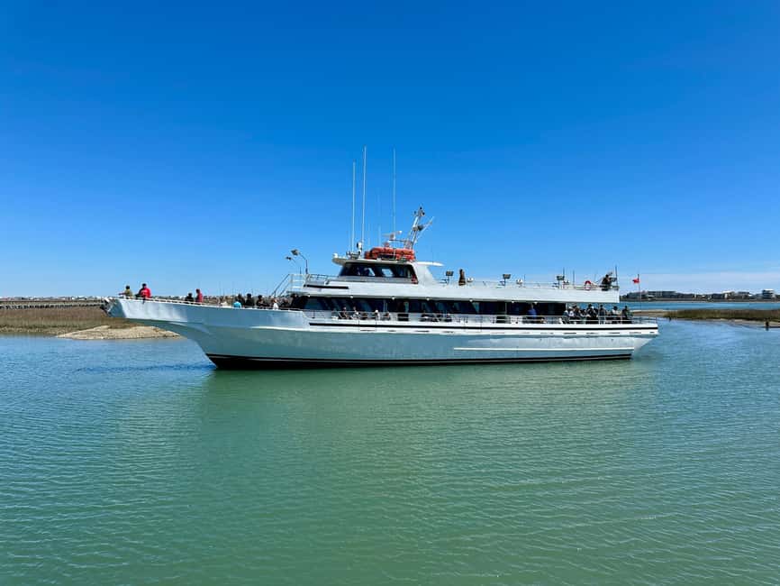 Murrells Inlet: Sunset Sealife Cruise - The cabin, snack bar, and bathrooms matter