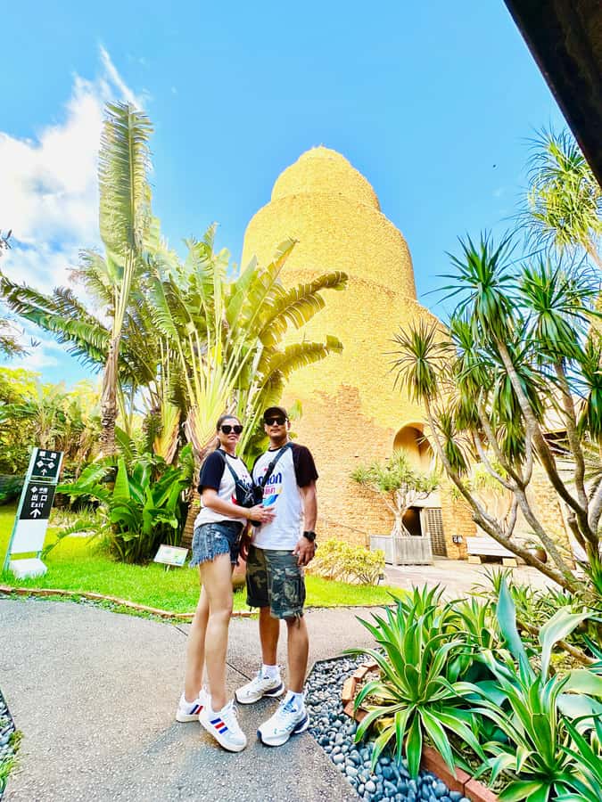 Okinawa: Bus Tour to Churaumi Aquarium with Sightseeing - Mihama American Village for shopping and photos