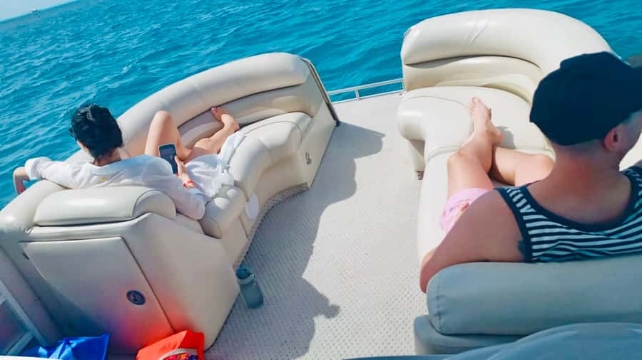 San Andres: Private Boat Trip with Aquarium and Beach Stops - What this San Andrés boat trip is really like