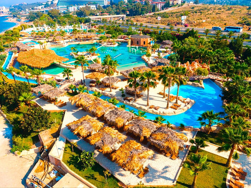 Seapark: Swimming in Pool Aquarium with Authentic Creatures - Who will enjoy this day most?