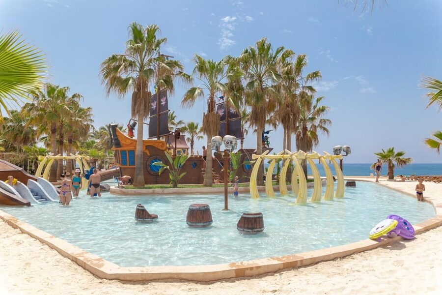 Seapark: Swimming in Pool Aquarium with Authentic Creatures - What the Side and Alanya transfer is like