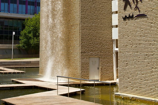 Zaragoza Aquarium Admission Ticket - The Amazon and Ebro galleries on two levels